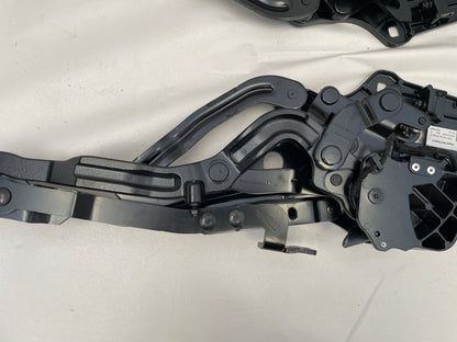 2018 Chevy Camaro ZL1 RH & LH Convertible Vert Top Tonneau Lift Hinges OEM - Day's Parts Yard