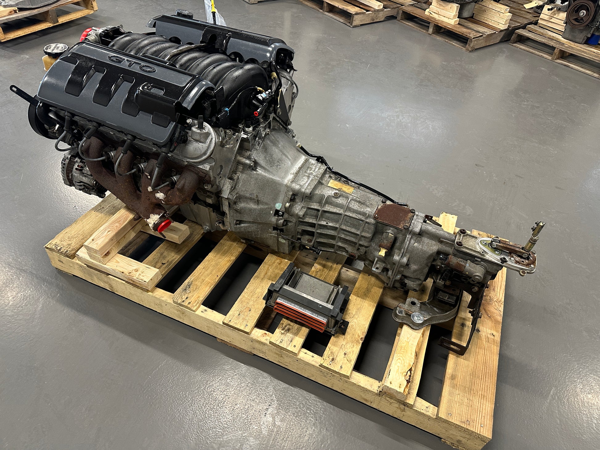 5.7L LS1 Engine T56 Manual Transmission Drivetrain Pullout 350HP - Day's Parts Yard