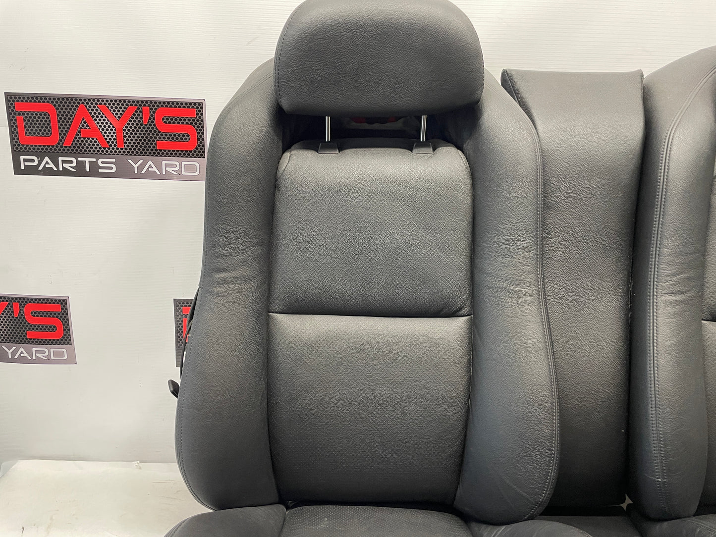 2005 Pontiac GTO Seats Fronts and Rears Black Leather OEM