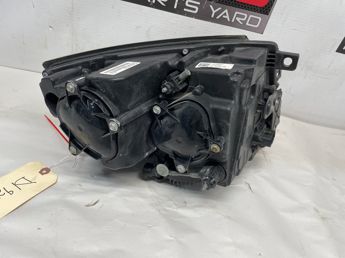 2014 Cadillac CTS-V Coupe RH Passenger HID Xenon Head Light Headlight Lamp OEM - Day's Parts Yard