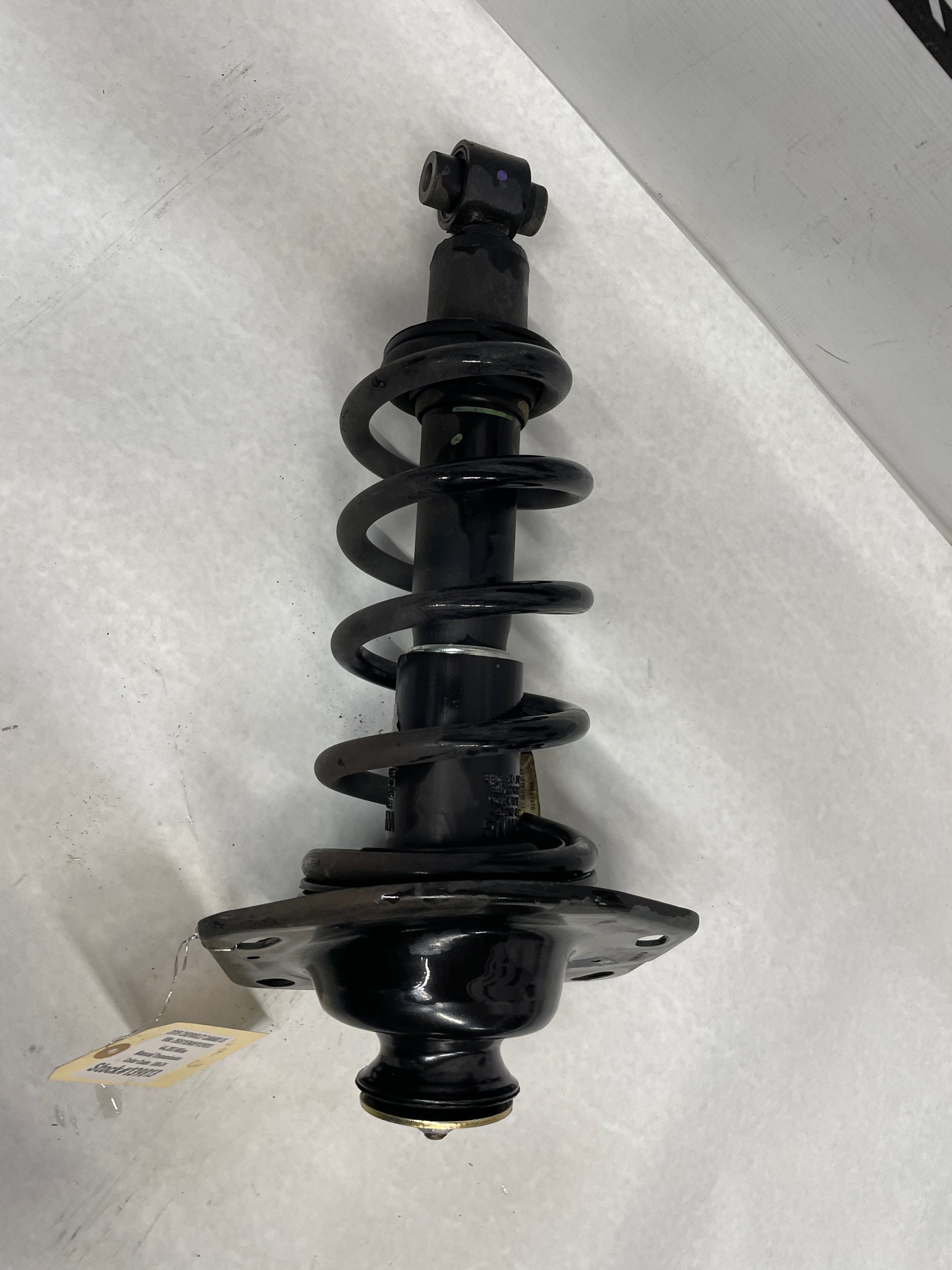 2015 Chevy Camaro SS LH Driver Rear Suspension Shock Strut Absorber OEM - Day's Parts Yard