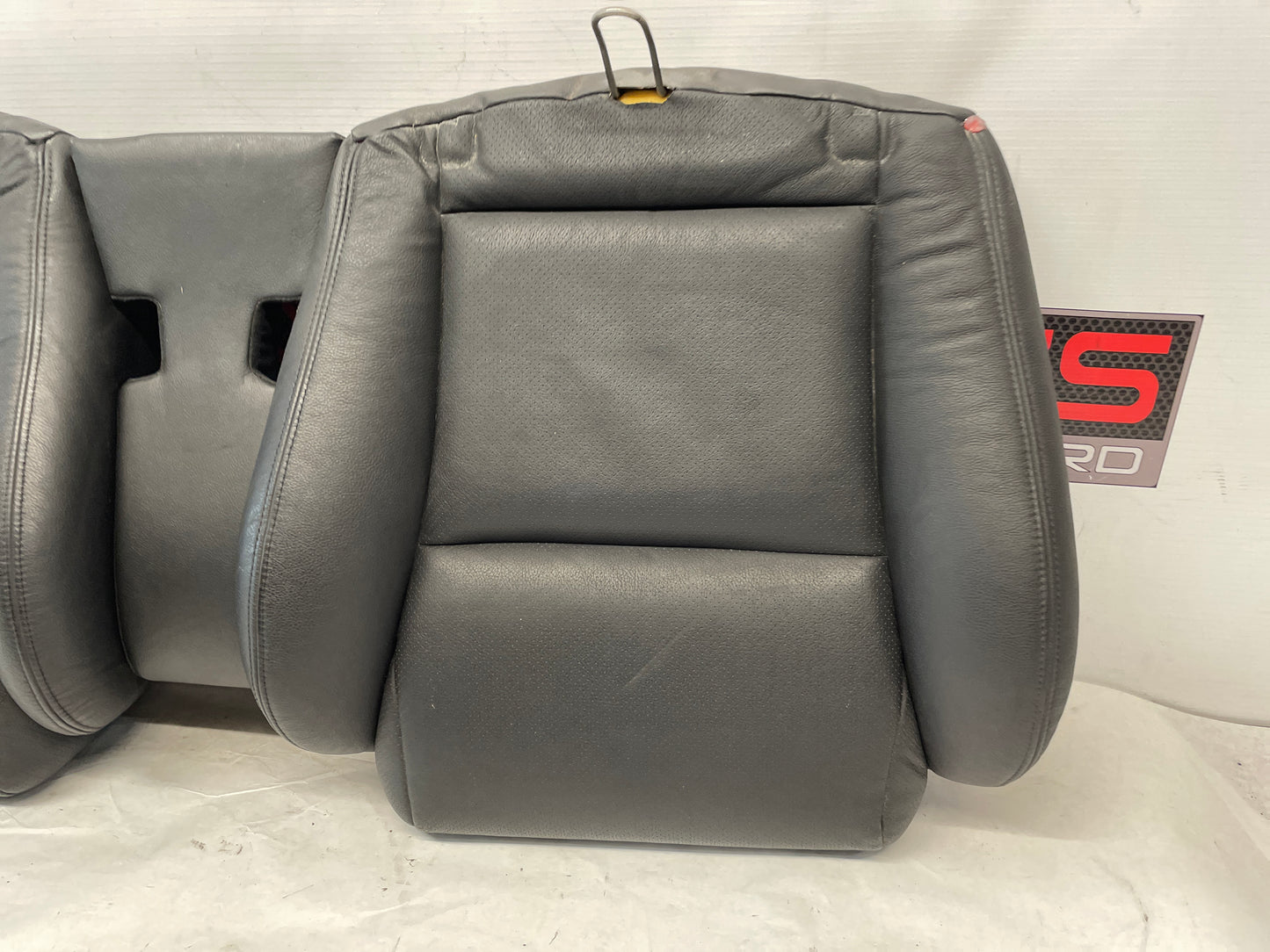 2005 Pontiac GTO Seats Fronts and Rears Black Leather OEM