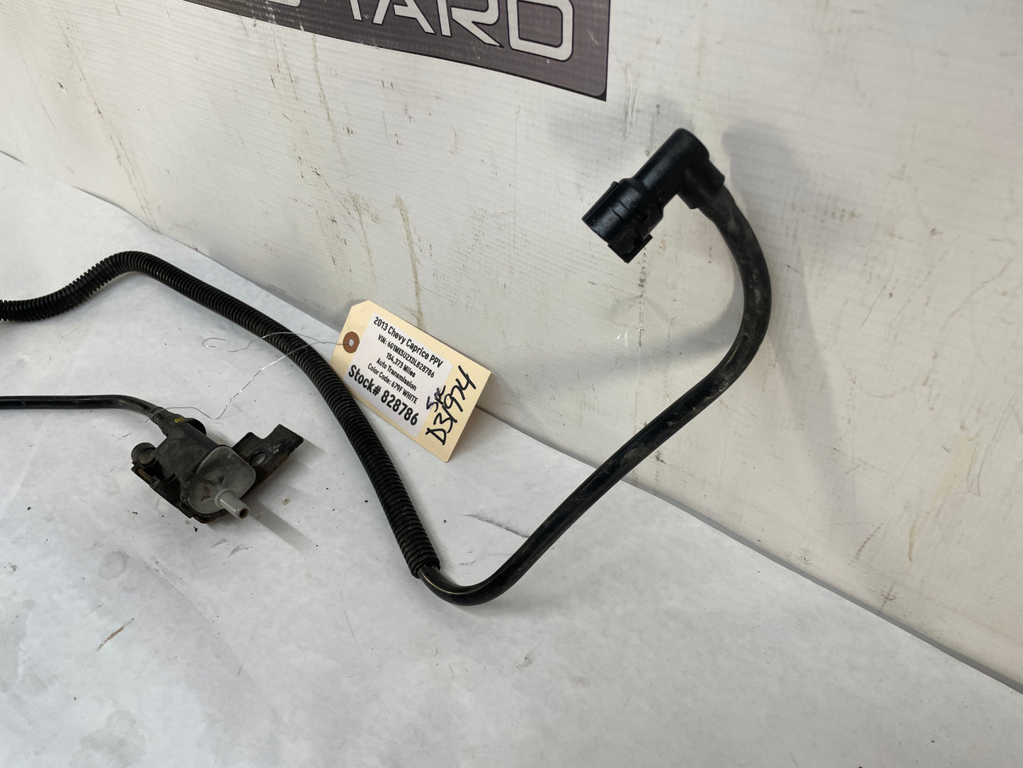 2013 Chevy Caprice PPV Intake EVAP Purge Solenoid Vacuum Hoses Lines Tubes OEM - Day's Parts Yard
