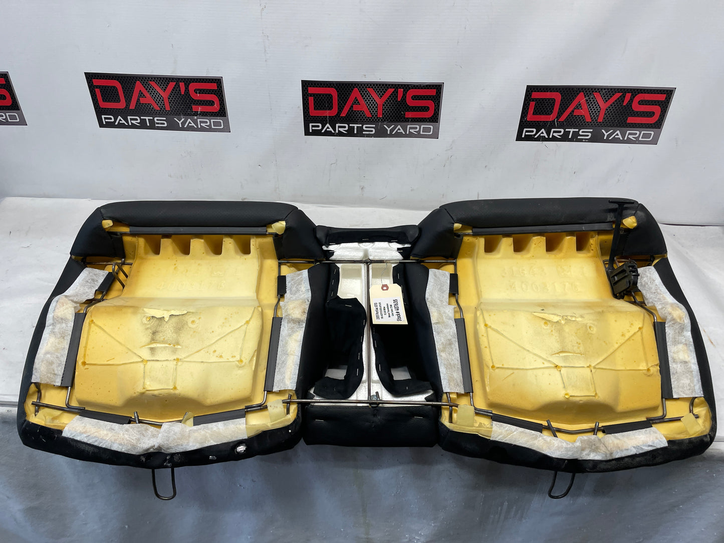 2005 Pontiac GTO Seats Fronts and Rears Black Leather OEM
