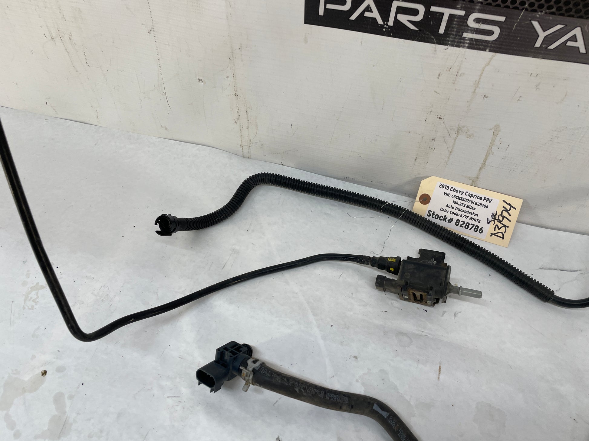 2013 Chevy Caprice PPV Intake EVAP Purge Solenoid Vacuum Hoses Lines Tubes OEM - Day's Parts Yard