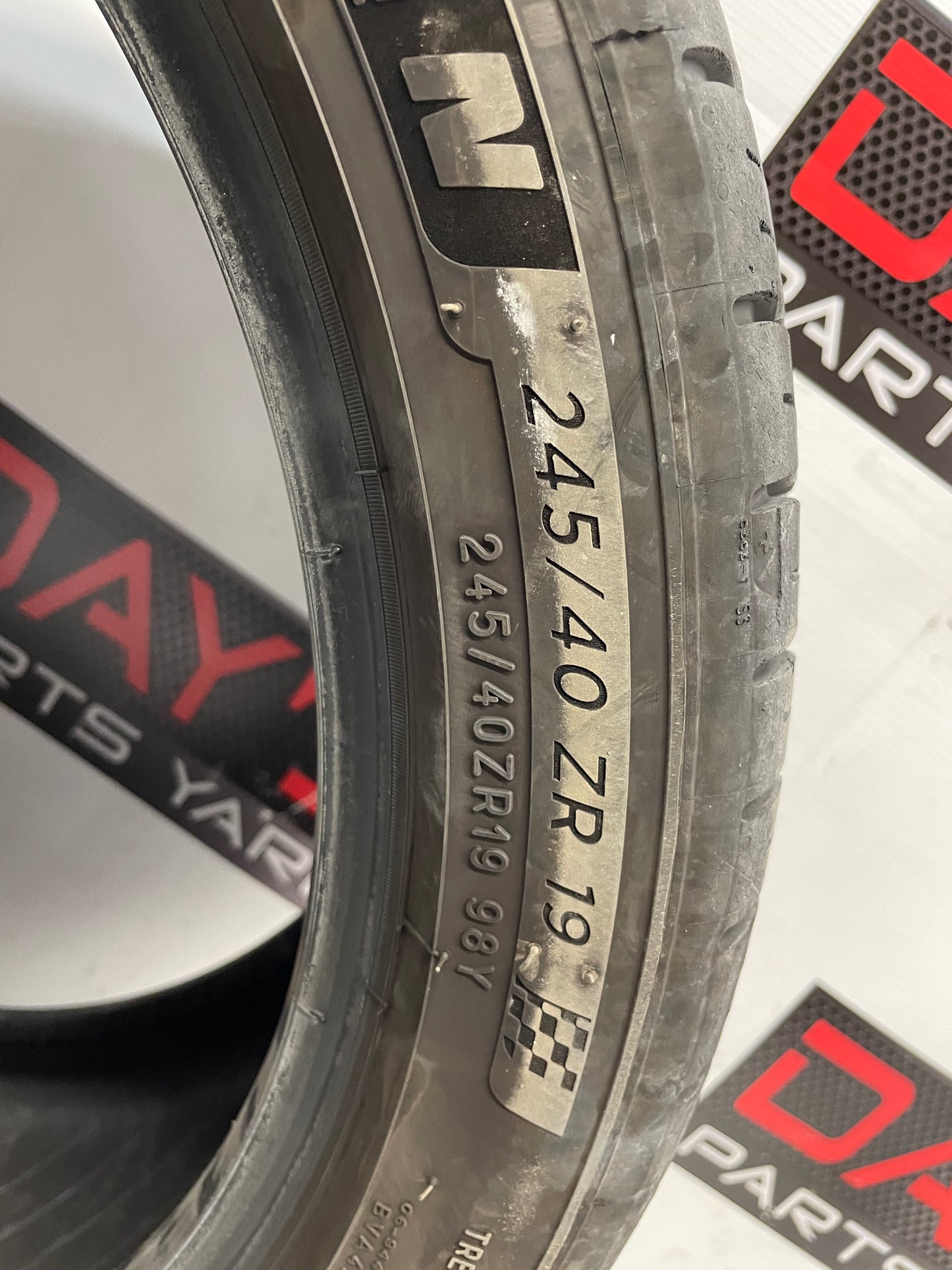 Michelin Pilot Sport All Season 4 245/40ZR19