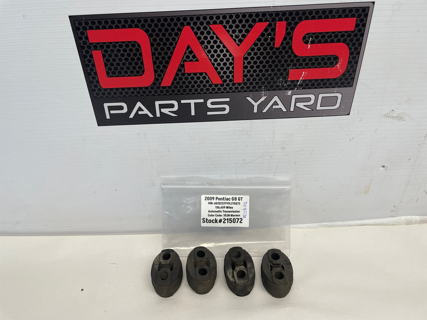 2009 Pontiac G8 GT Exhaust Hangers OEM