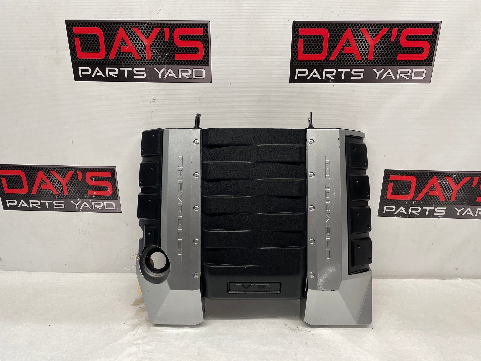 2015 Chevy Camaro SS Engine Motor V8 Cover - Day's Parts Yard