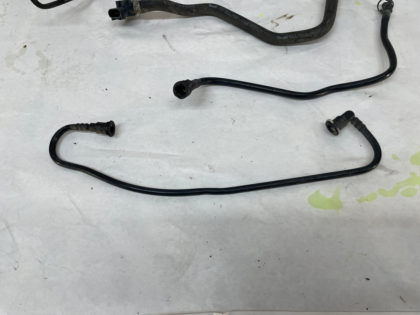 2013 Chevy Caprice PPV Intake EVAP Purge Solenoid Vacuum Hoses Lines Tubes OEM - Day's Parts Yard