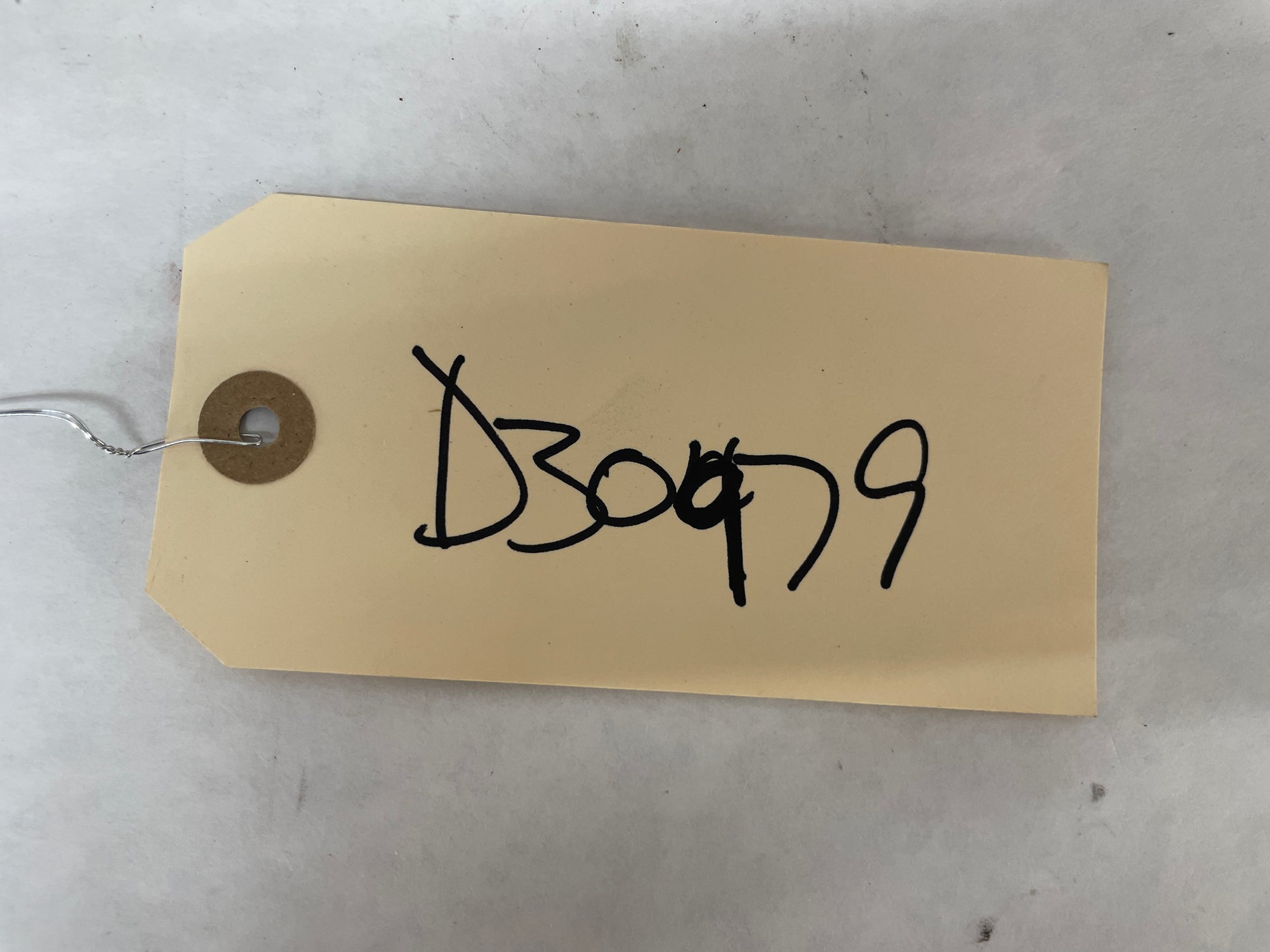 2014 Chevy SS Sedan Trunk Deck Lid Spoiler Wing White OEM - Day's Parts Yard