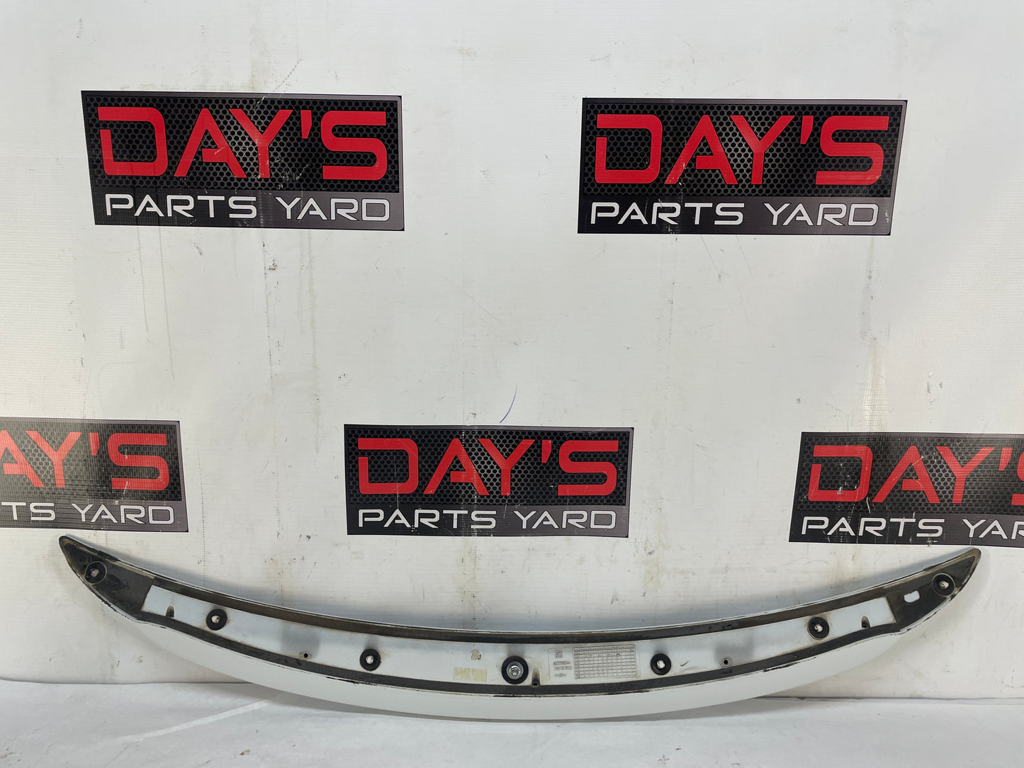 2014 Chevy SS Sedan Trunk Deck Lid Spoiler Wing White OEM - Day's Parts Yard