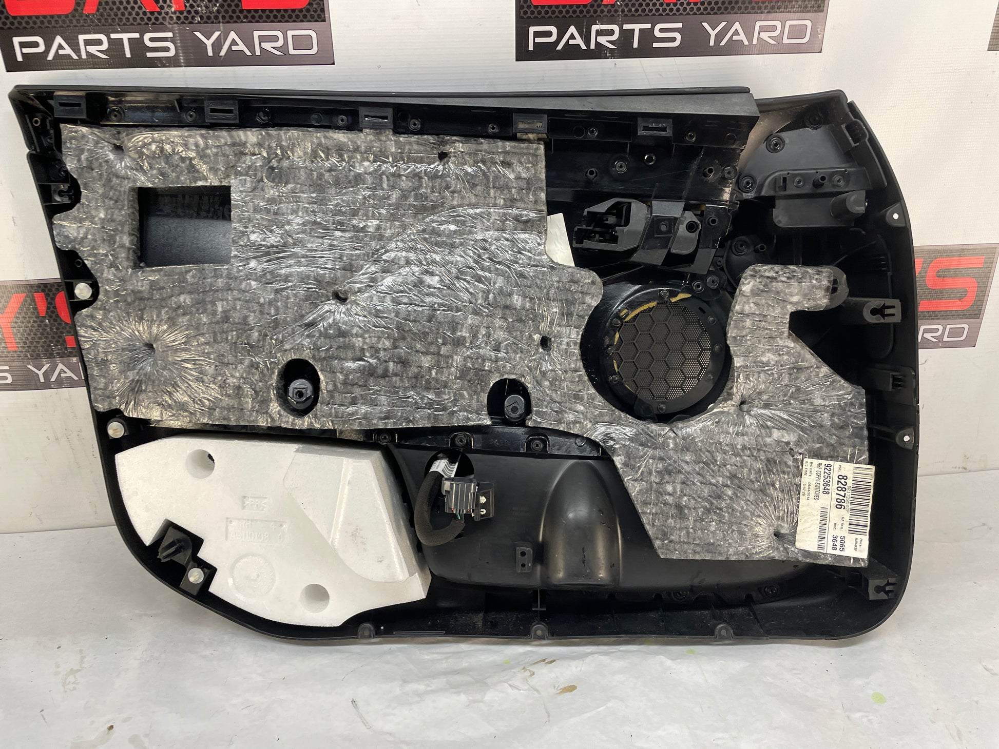 2013 Chevy Caprice PPV RH Passenger Front Interior Door Panel OEM - Day's Parts Yard