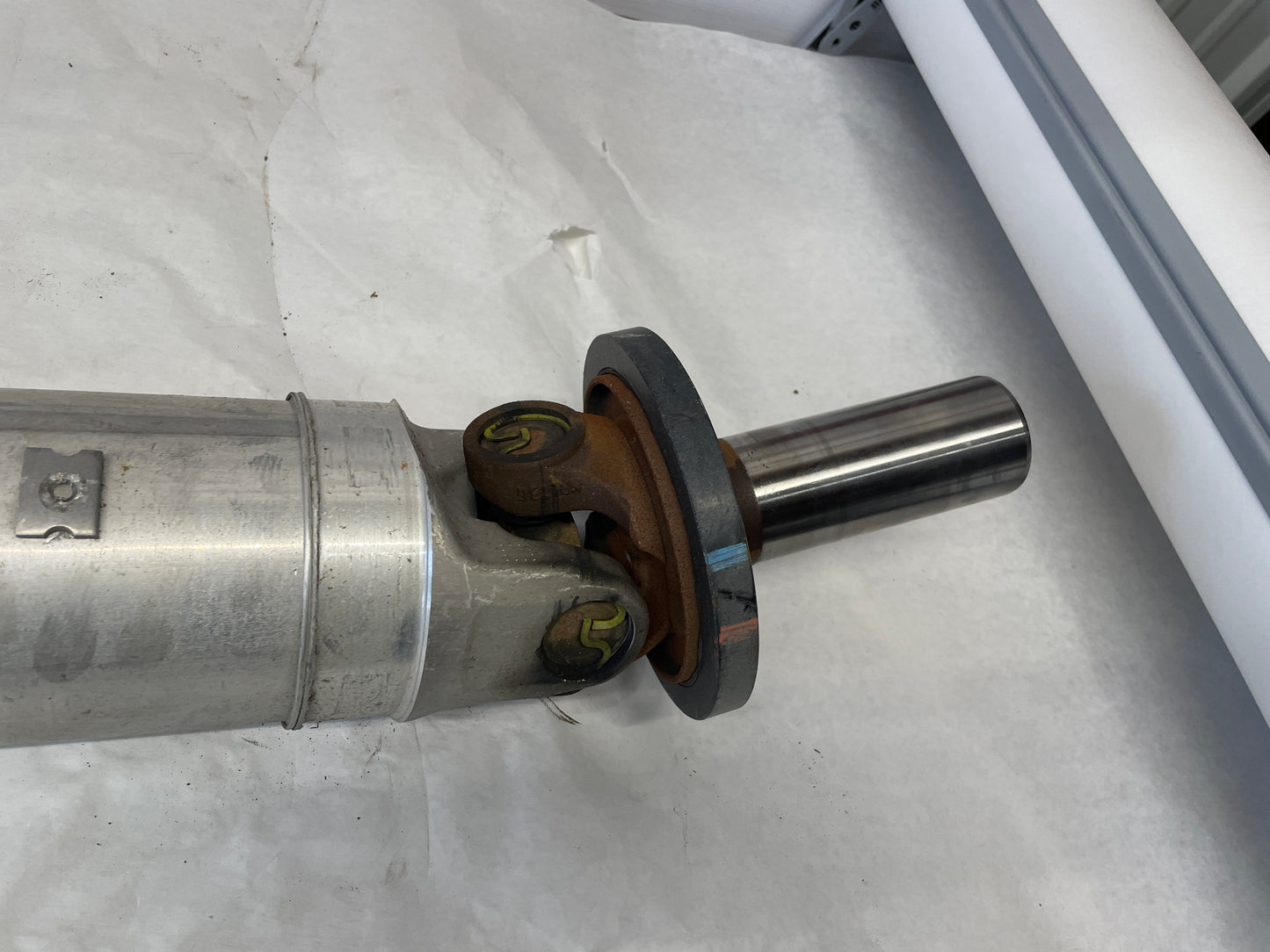 2022 GMC Sierra C2500 Rear Drive Prop Shaft Driveshaft OEM - Day's Parts Yard
