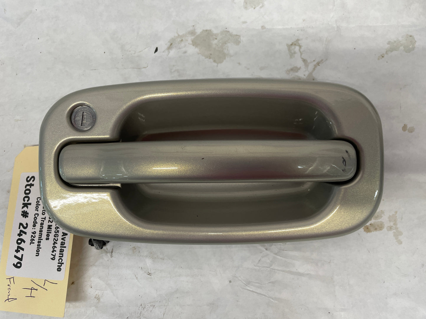2005 Chevy Avalanche Front & Rear Exterior Door Handles OEM - Day's Parts Yard