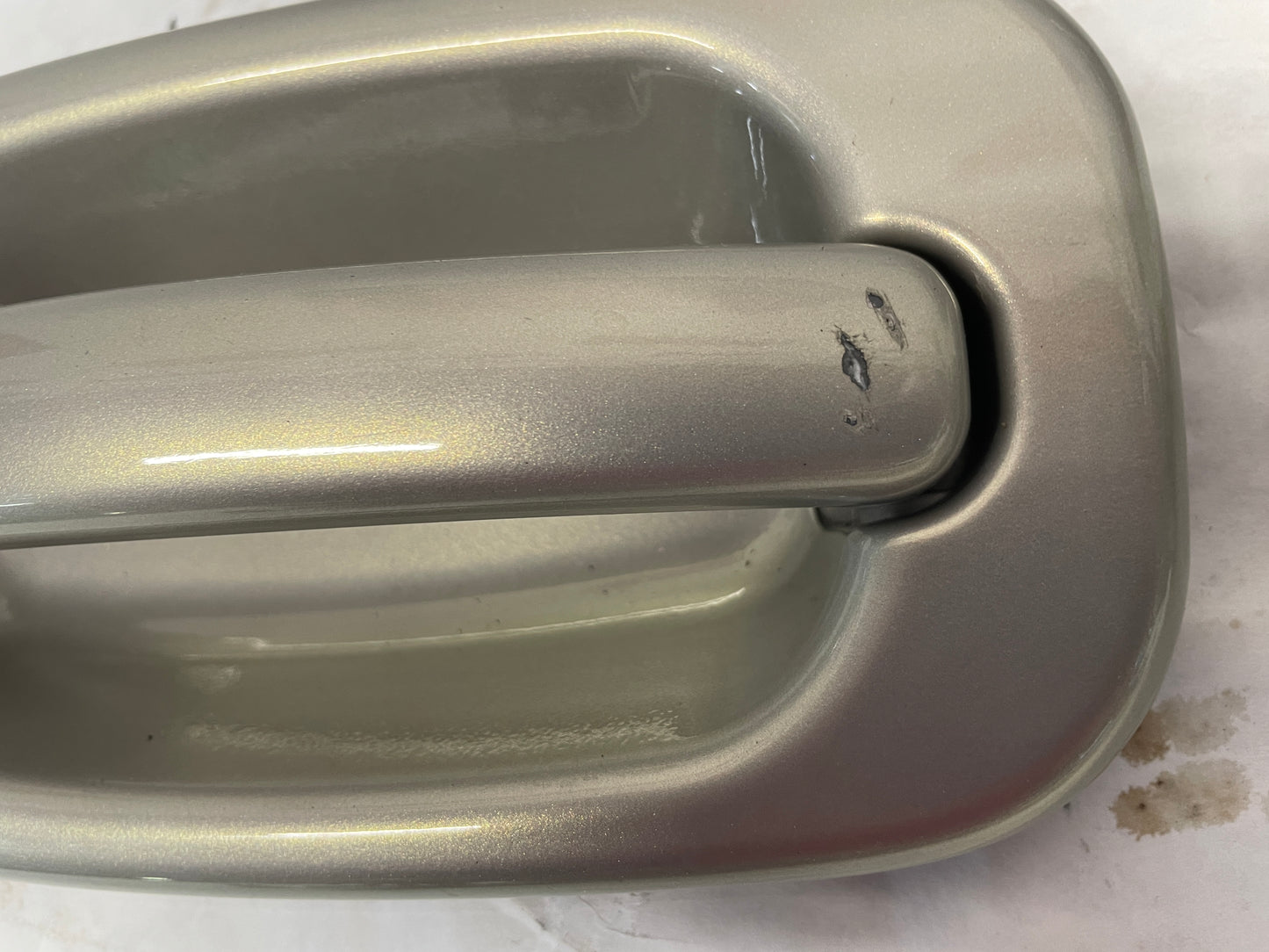 2005 Chevy Avalanche Front & Rear Exterior Door Handles OEM - Day's Parts Yard