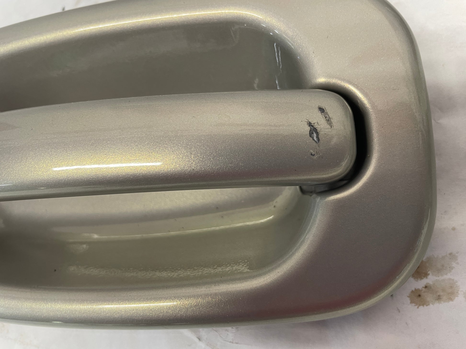 2005 Chevy Avalanche Front & Rear Exterior Door Handles OEM - Day's Parts Yard
