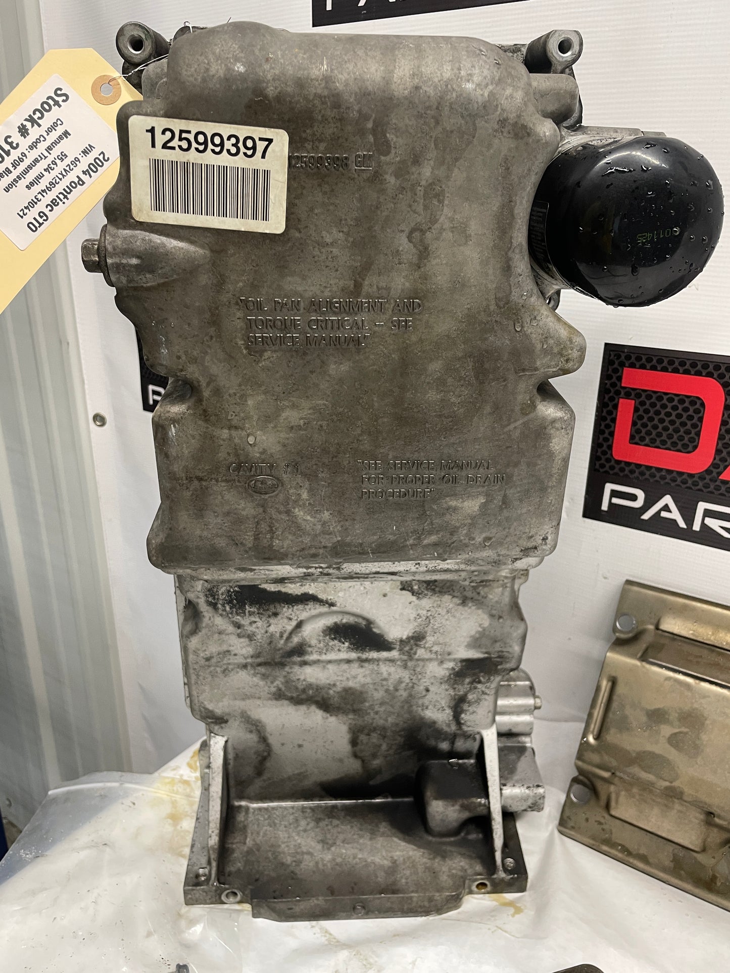2004 Pontiac GTO Complete Oil Pan Assembly Pick Up Tube Windage Tray Dip Stick OEM - Day's Parts Yard