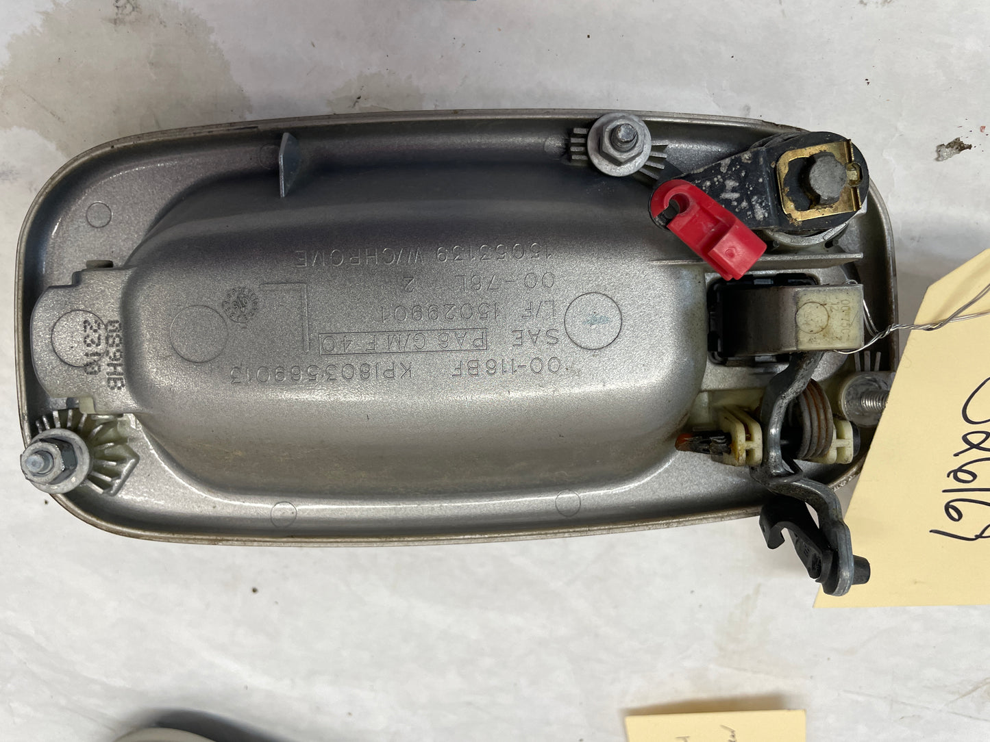2005 Chevy Avalanche Front & Rear Exterior Door Handles OEM - Day's Parts Yard