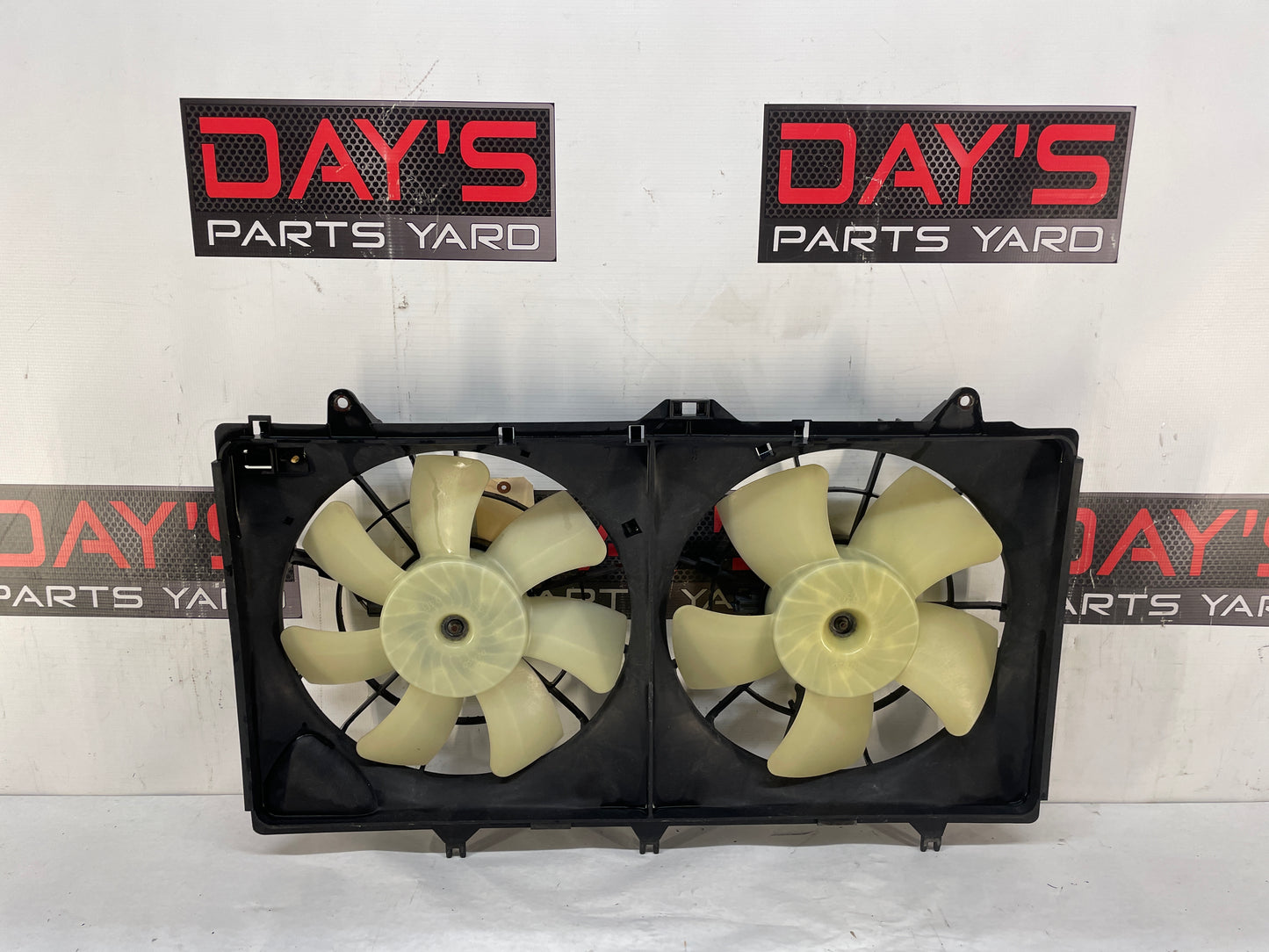 2013 Chevy Caprice PPV Radiator Duel Dual Electric Radiator Cooling Fans OEM - Day's Parts Yard
