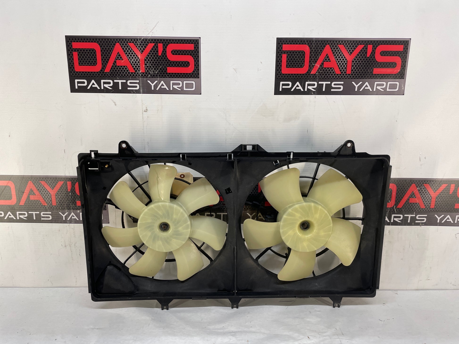 2013 Chevy Caprice PPV Radiator Duel Dual Electric Radiator Cooling Fans OEM - Day's Parts Yard
