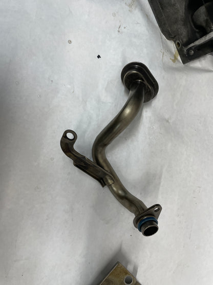 2004 Pontiac GTO Complete Oil Pan Assembly Pick Up Tube Windage Tray Dip Stick OEM - Day's Parts Yard