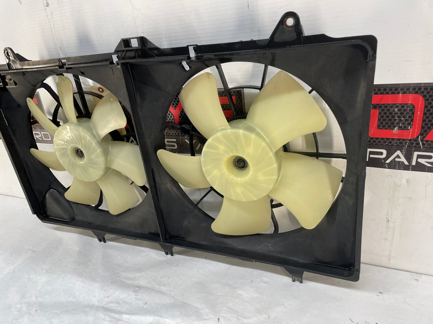 2013 Chevy Caprice PPV Radiator Duel Dual Electric Radiator Cooling Fans OEM - Day's Parts Yard