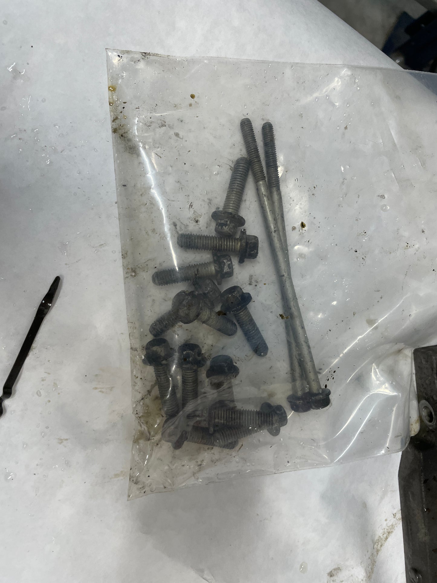 2004 Pontiac GTO Complete Oil Pan Assembly Pick Up Tube Windage Tray Dip Stick OEM - Day's Parts Yard