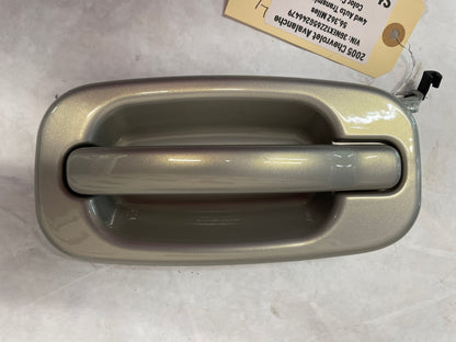 2005 Chevy Avalanche Front & Rear Exterior Door Handles OEM - Day's Parts Yard