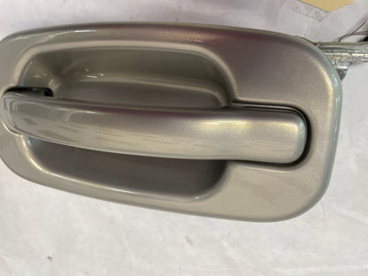 2005 Chevy Avalanche Front & Rear Exterior Door Handles OEM - Day's Parts Yard
