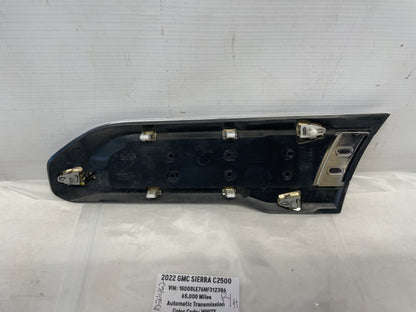 2022 GMC Sierra C2500 RH Passenger Fender Vent 6.6L V8 Emblem OEM - Day's Parts Yard