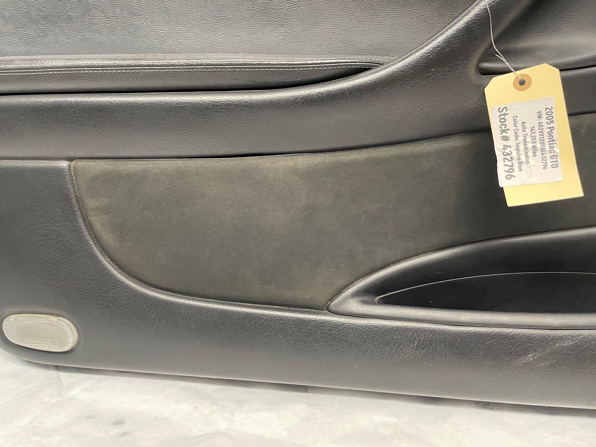 2005 Pontiac GTO LH Driver Front Interior Door Panel Trim OEM - Day's Parts Yard