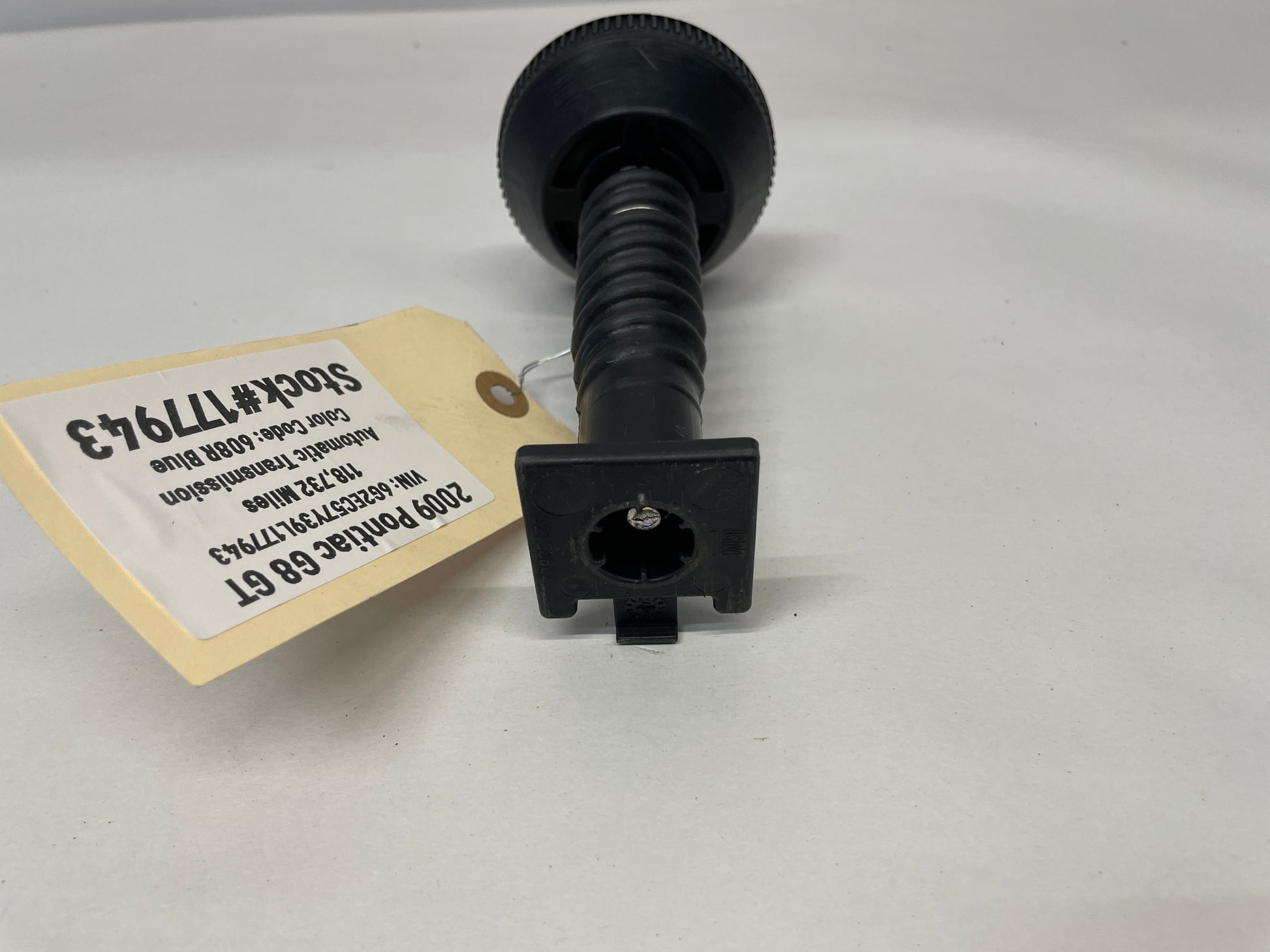 2009 Pontiac G8 GT Spare Wheel Stowage Retainer Nut Screw Bolt OEM - Day's Parts Yard