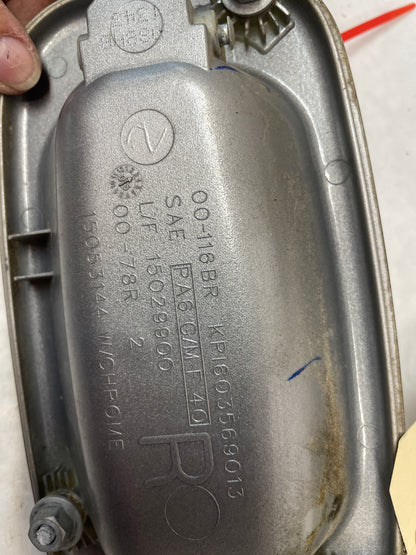 2005 Chevy Avalanche Front & Rear Exterior Door Handles OEM - Day's Parts Yard