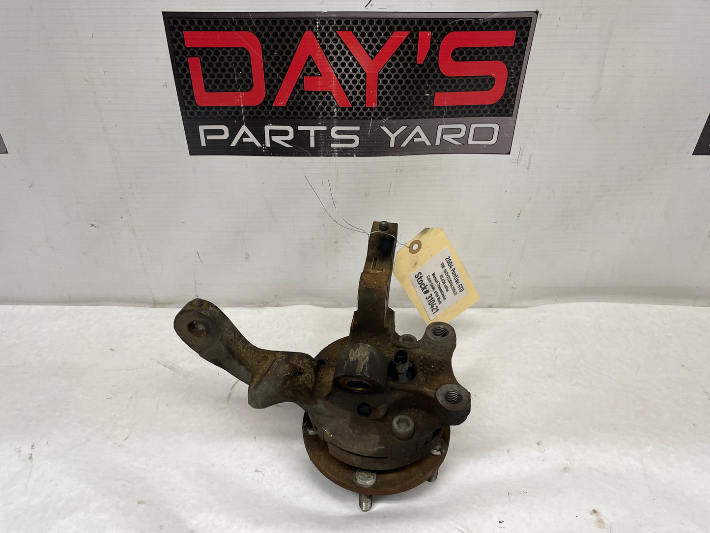 2004 Pontiac GTO LH Driver Front Suspension Spindle Hub Knuckle Assembly OEM - Day's Parts Yard