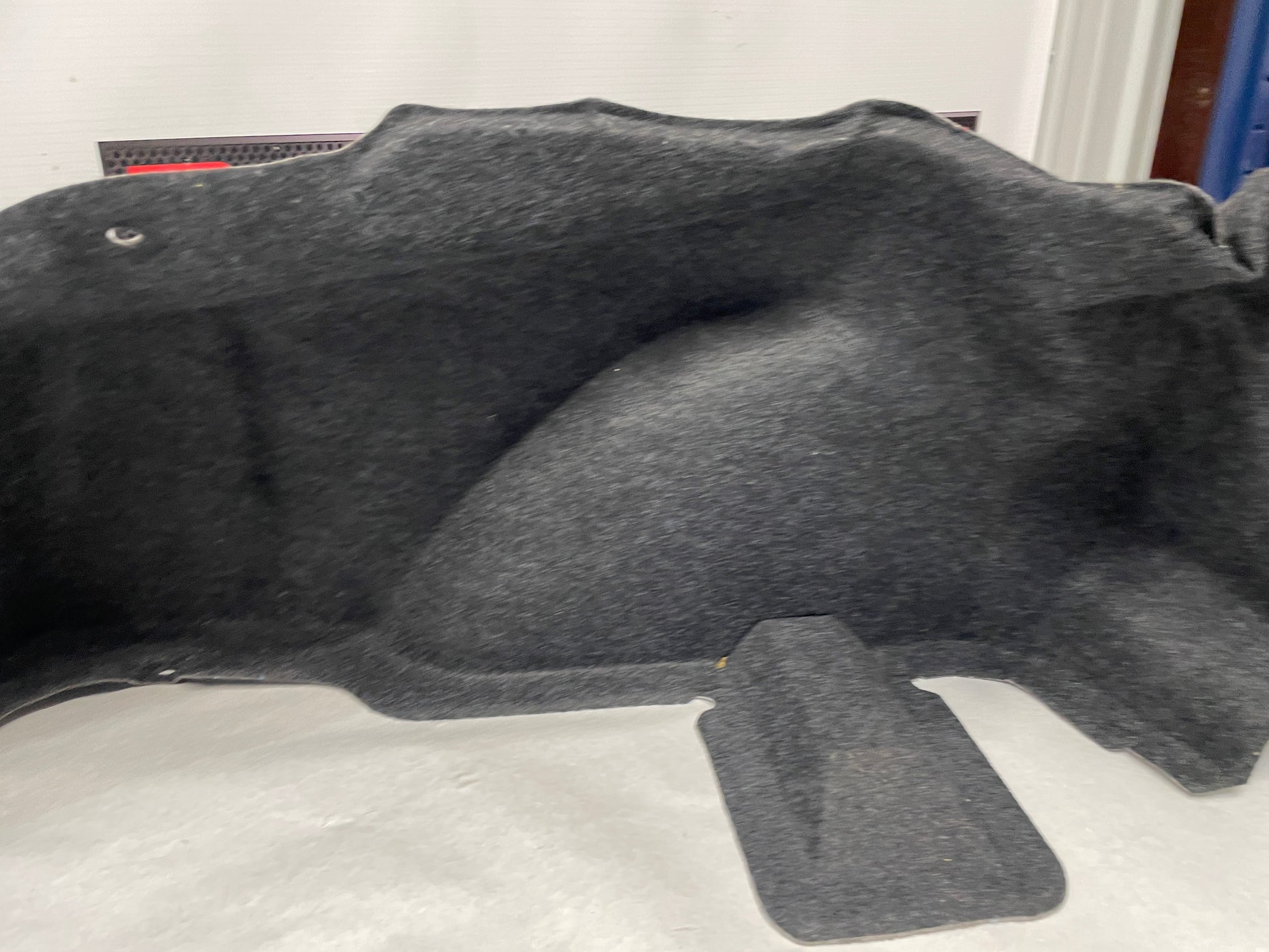 2015 Chevy Camaro SS RH & LH Quarter Panel Trunk Felt Carpet Liner OEM - Day's Parts Yard