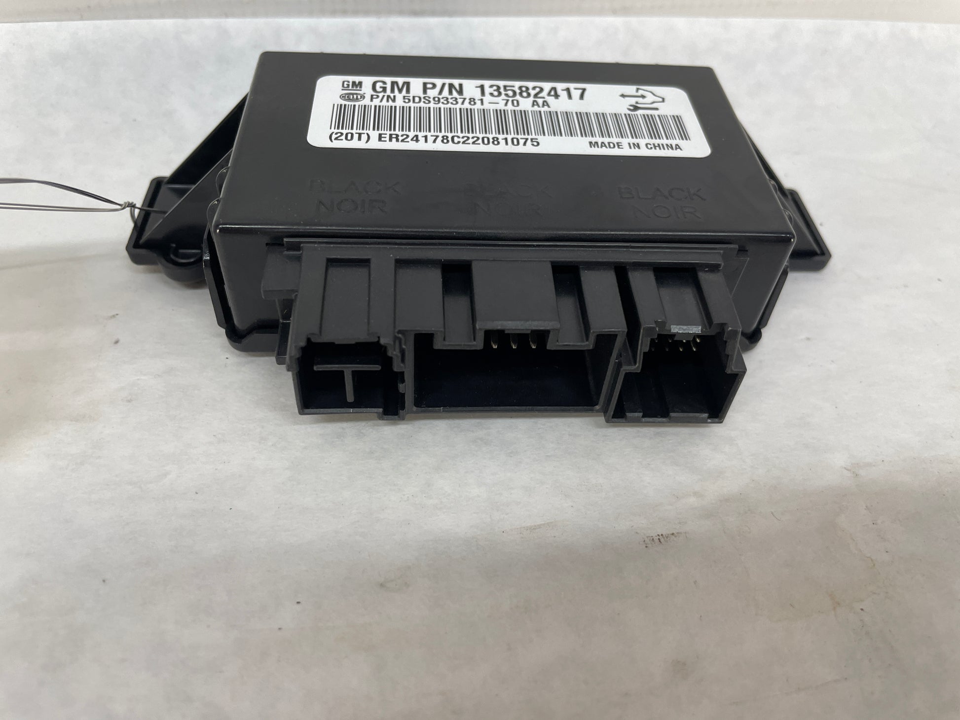 2013 Chevy Camaro ZL1 LH Driver Front Heated Seat Control Module OEM - Day's Parts Yard