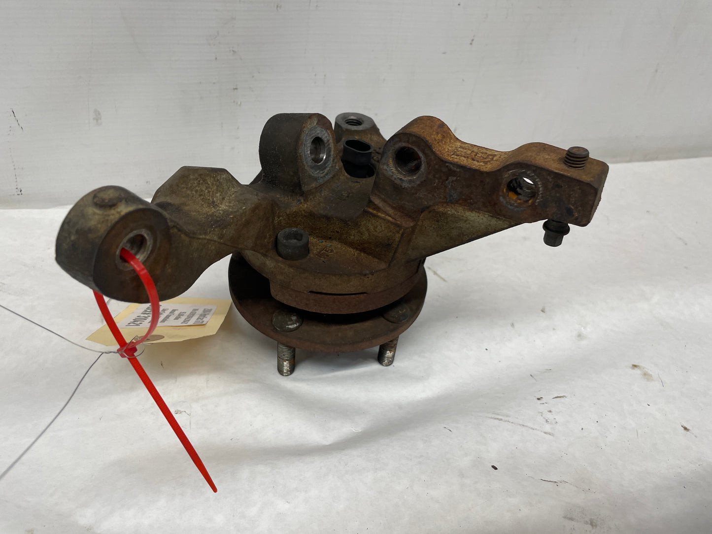 2004 Pontiac GTO RH Passenger Front Suspension Spindle Hub Knuckle Assembly OEM - Day's Parts Yard