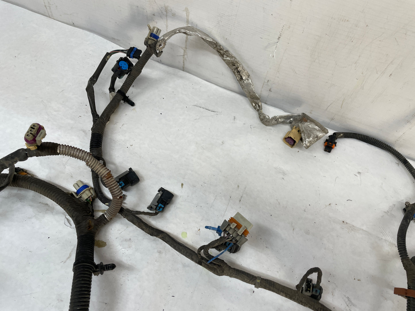 2013 Chevy Caprice PPV Engine Automatic Transmission Wire Wiring Harness OEM - Day's Parts Yard