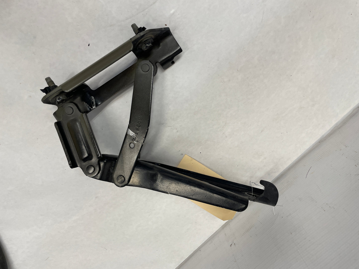 2015 Chevy Camaro SS RH & LH Hood Hinges OEM