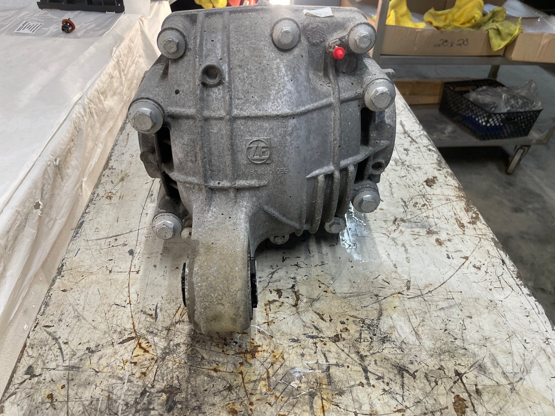 2013 Chevy Caprice PPV Rear End Rearend Carrier Differential 2.92 LSD OEM - Day's Parts Yard