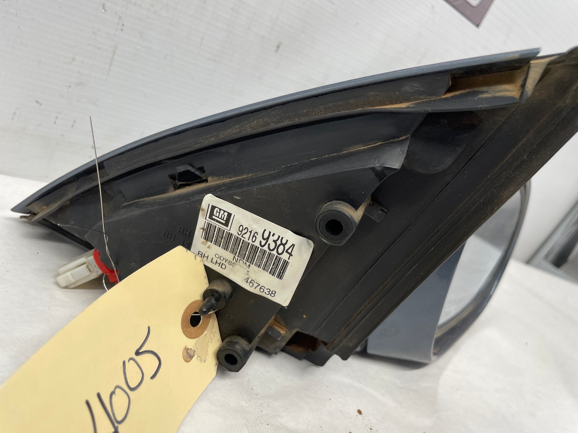 2005 Pontiac GTO RH Passenger Exterior Outside Mirror OEM - Day's Parts Yard