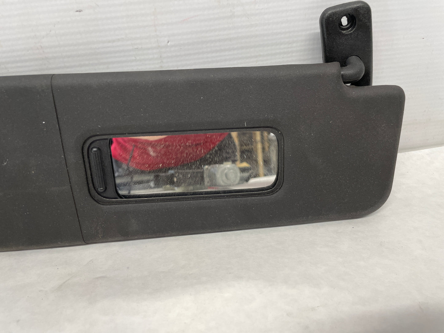 2015 Chevy Camaro SS RH & LH Sunvisors Sun Visors Shades w/ Clips OEM