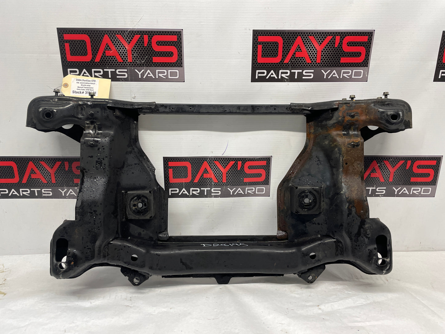 2004 Pontiac GTO Front Suspension Engine Cradle K Member Sub Frame OEM - Day's Parts Yard