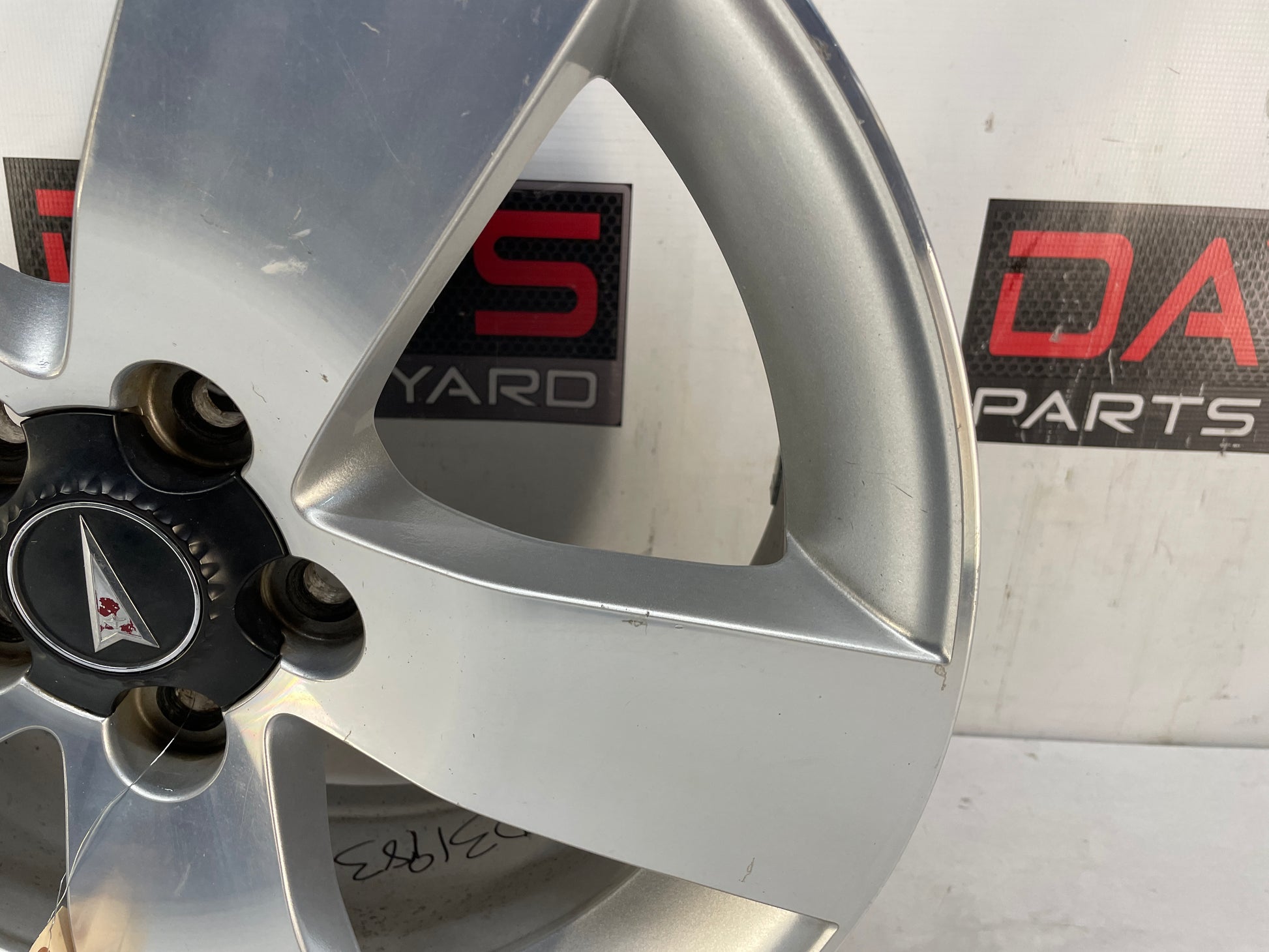 2009 Pontiac G8 GT Factory OEM 19X8 Wheel - Day's Parts Yard