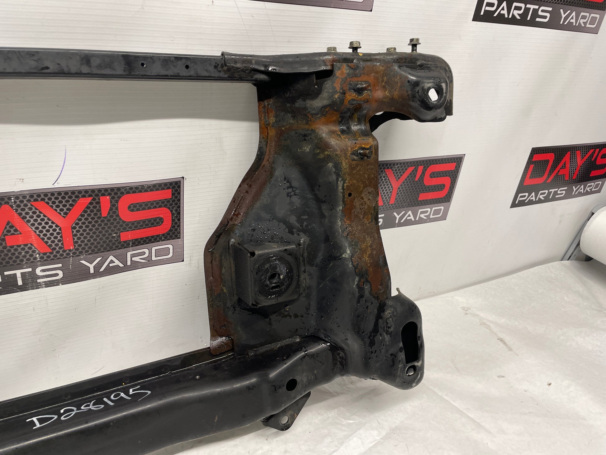 2004 Pontiac GTO Front Suspension Engine Cradle K Member Sub Frame OEM - Day's Parts Yard