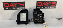 2013 Chevy Caprice PPV Engine Bay Fuse Relay Junction Box Block w/Lid OEM - Day's Parts Yard