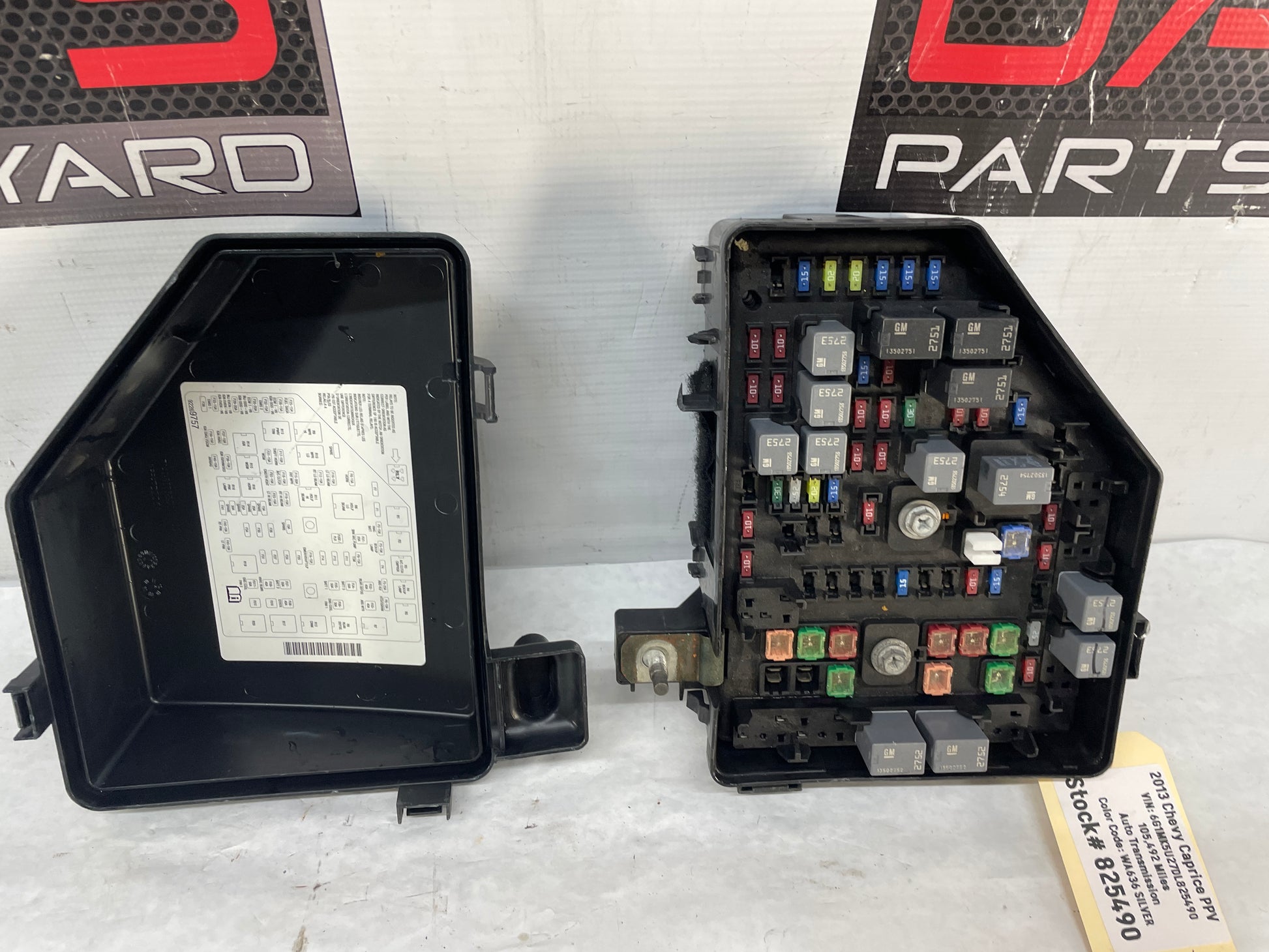 2013 Chevy Caprice PPV Engine Bay Fuse Relay Junction Box Block w/Lid OEM - Day's Parts Yard