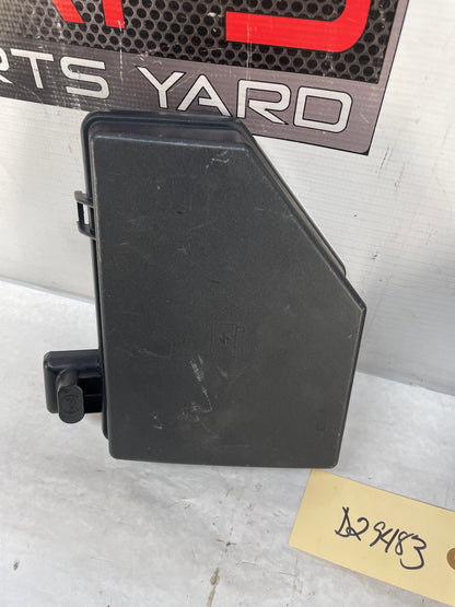 2013 Chevy Caprice PPV Engine Bay Fuse Relay Junction Box Block w/Lid OEM - Day's Parts Yard