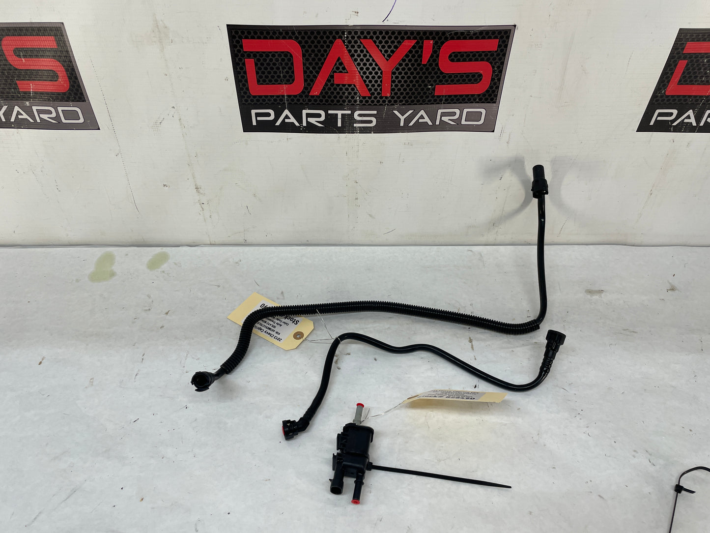 2013 Chevy Caprice PPV Intake EVAP Purge Solenoid Vacuum Lines Hoses Tubes OEM - Day's Parts Yard