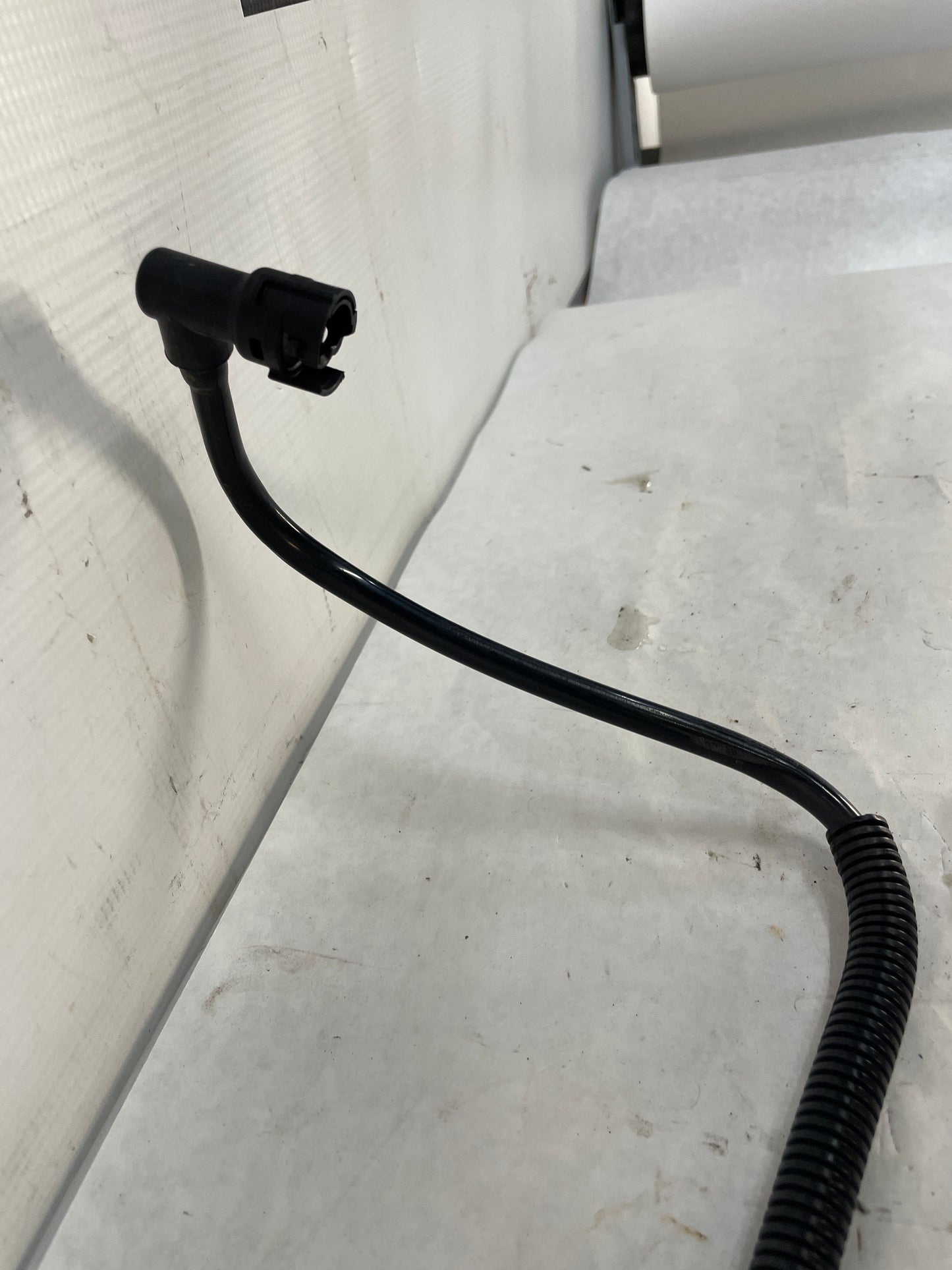 2013 Chevy Caprice PPV Intake EVAP Purge Solenoid Vacuum Lines Hoses Tubes OEM - Day's Parts Yard